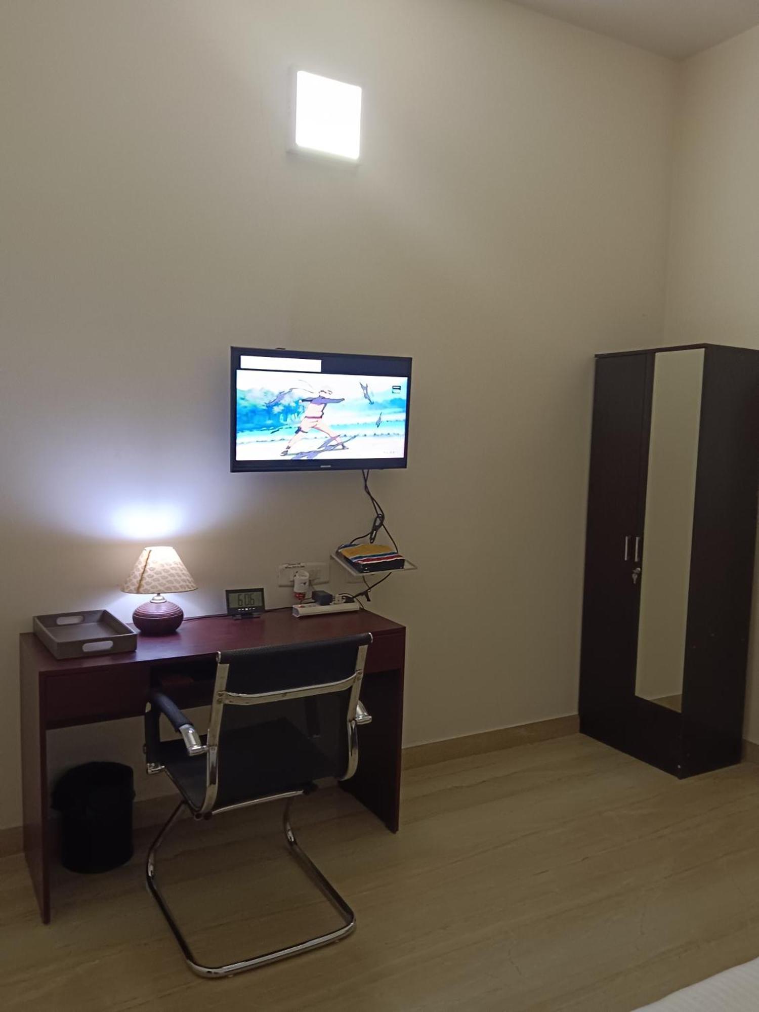 Iris Comfort Inn Chennai Dış mekan fotoğraf