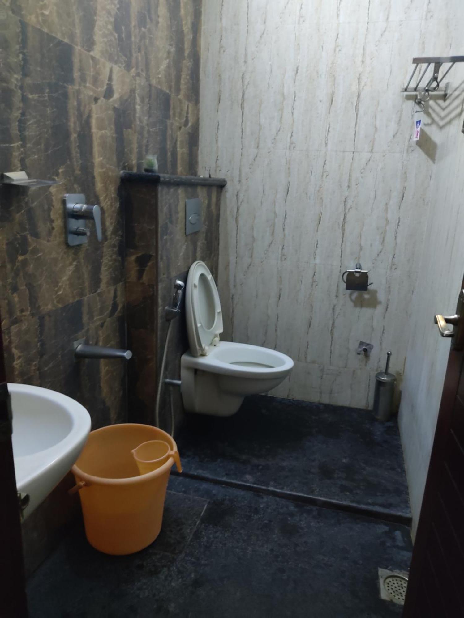 Iris Comfort Inn Chennai Dış mekan fotoğraf