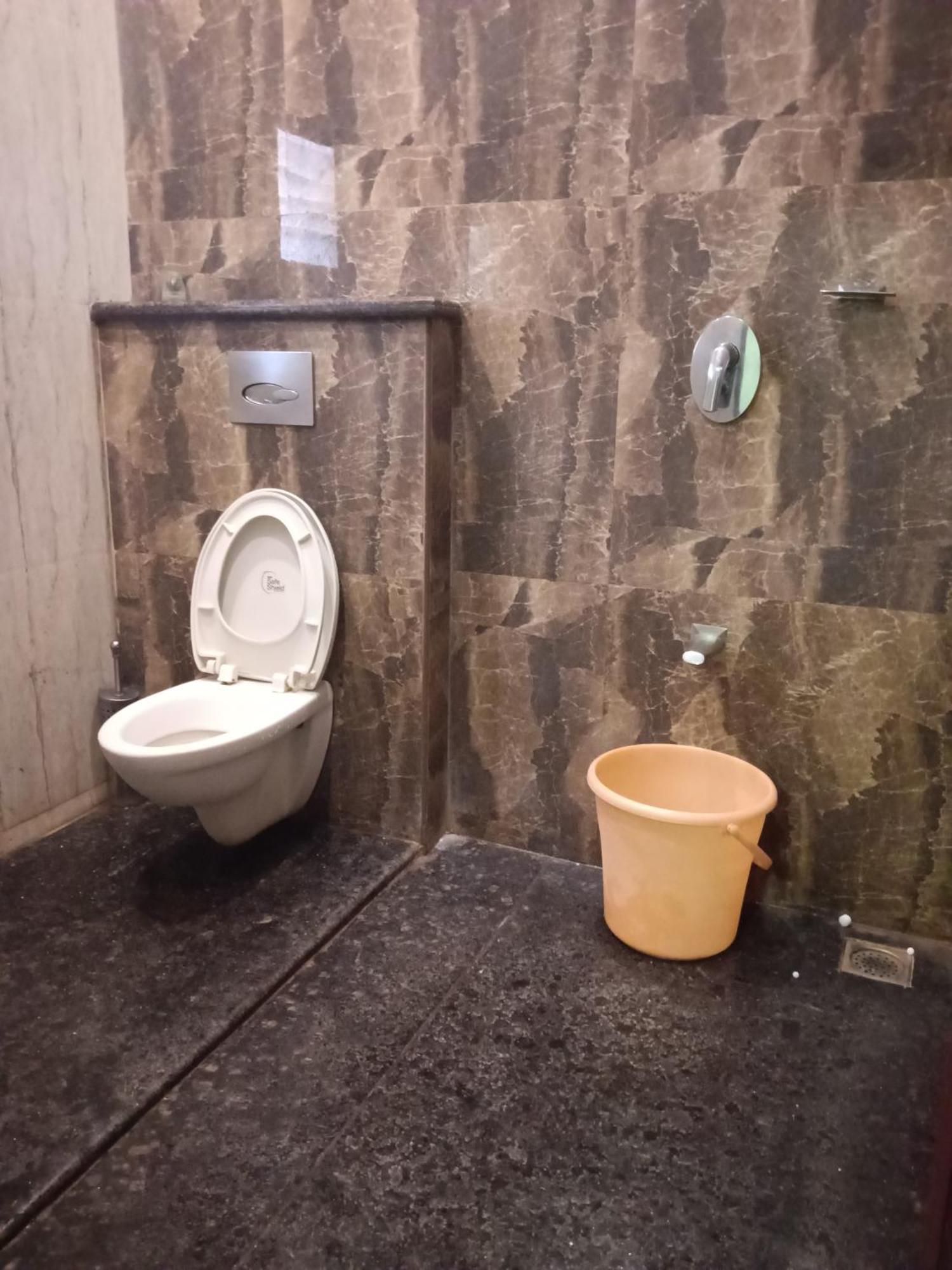 Iris Comfort Inn Chennai Dış mekan fotoğraf