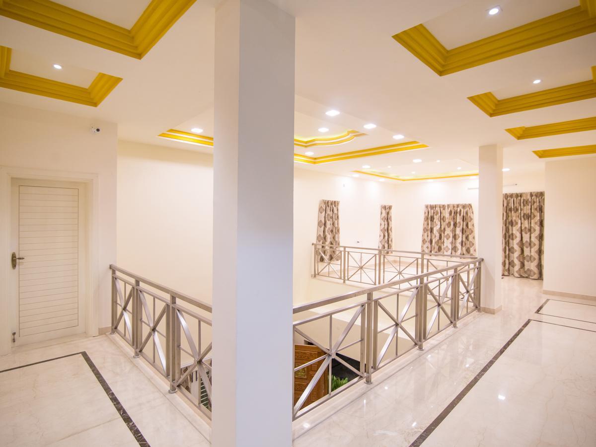 Iris Comfort Inn Chennai Dış mekan fotoğraf